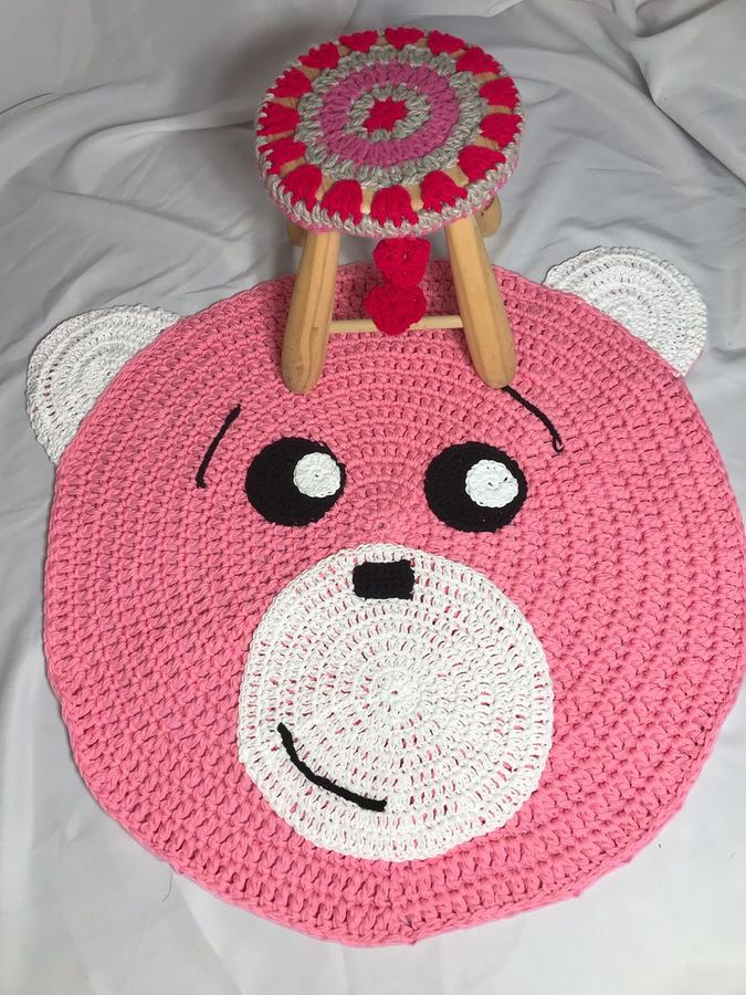 ALFOMBRA TEJIDA OSO